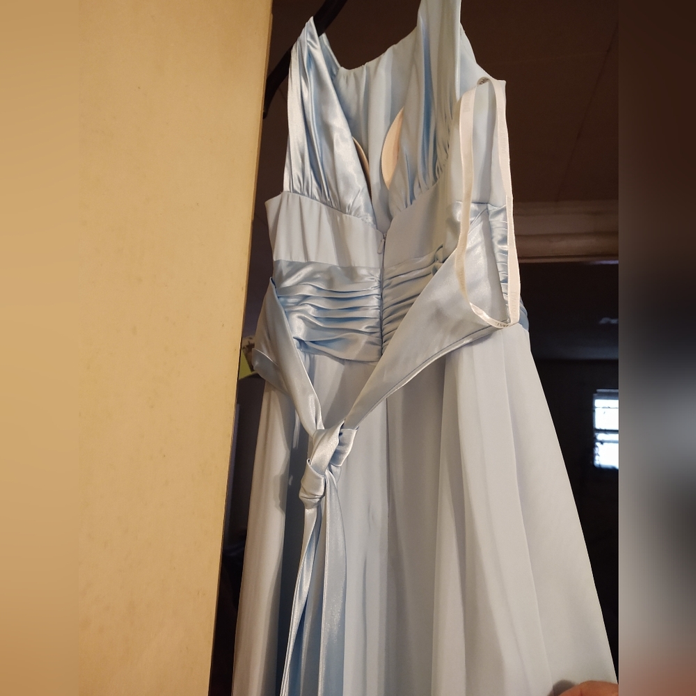 Elegant king dress prom